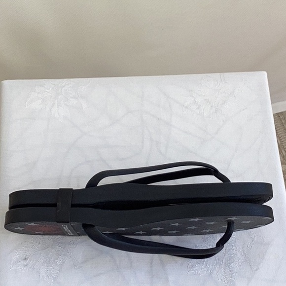 SoulCycle Stars and Wheel Flip Flops - Picture 10 of 10